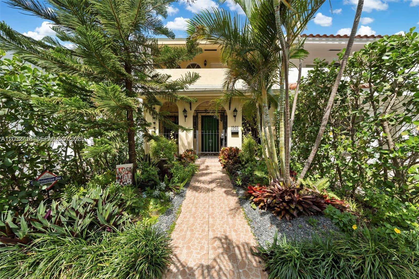 1965 Sans Souci BlvdNorth Miami - picture
