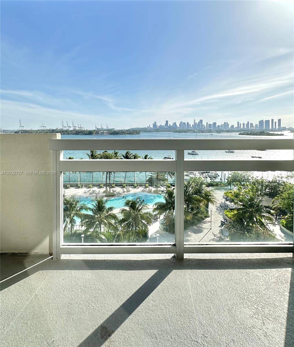 1500 Bay RdMiami Beach - Condo/Co-Op/Seasonal,Condo condo unit 820S - picture