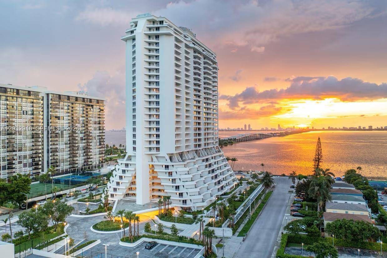 555 NE 34th StMiami - Apartments-Annual,Apartment condo unit 2607 - picture