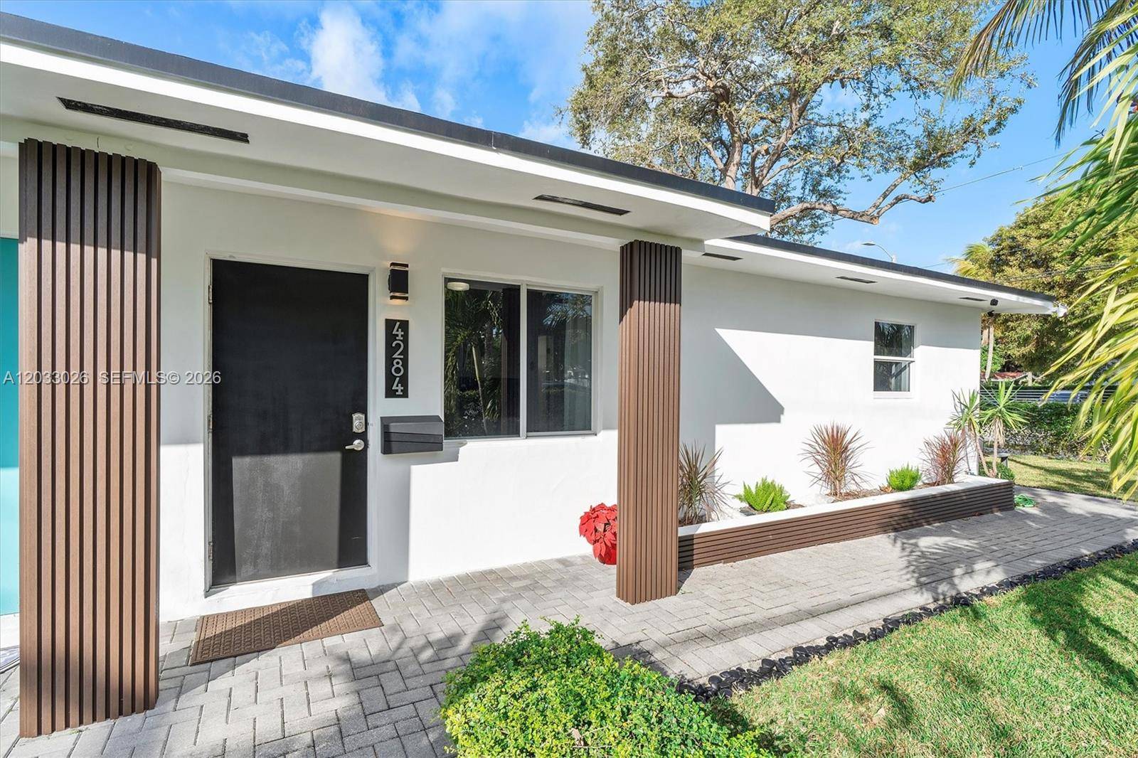 4284 NW 1st AveMiami - Duplex/Tri/Quad-Seasonal,Multi Family condo unit 4284 - picture