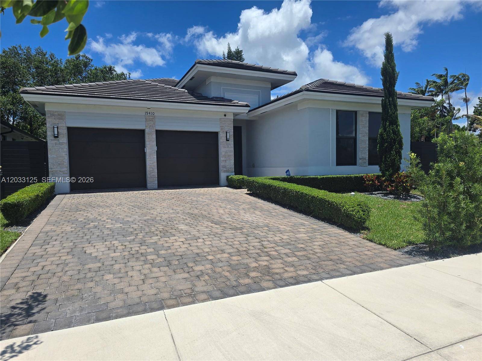 19410 SW 124th CtMiami - picture