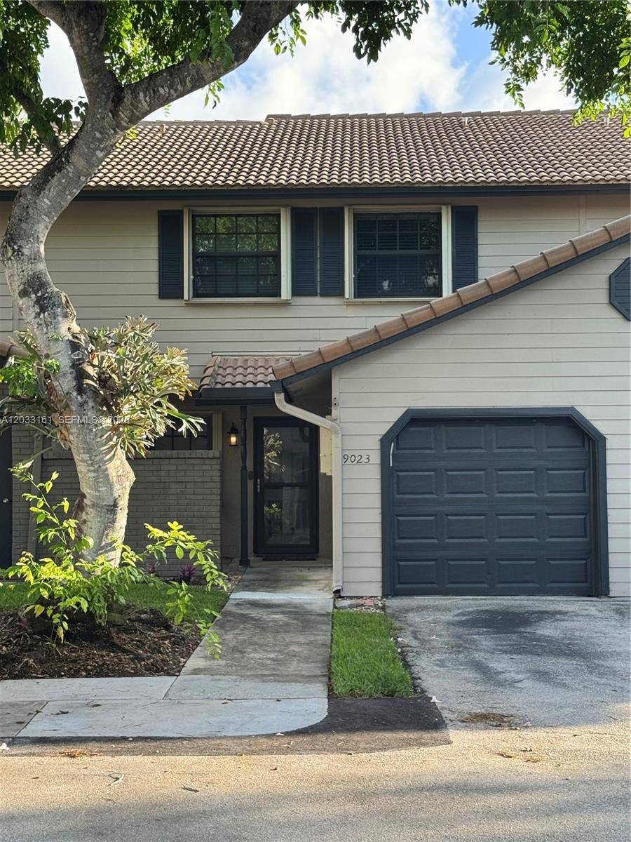 9023 Vineyard Lake DrPlantation - picture