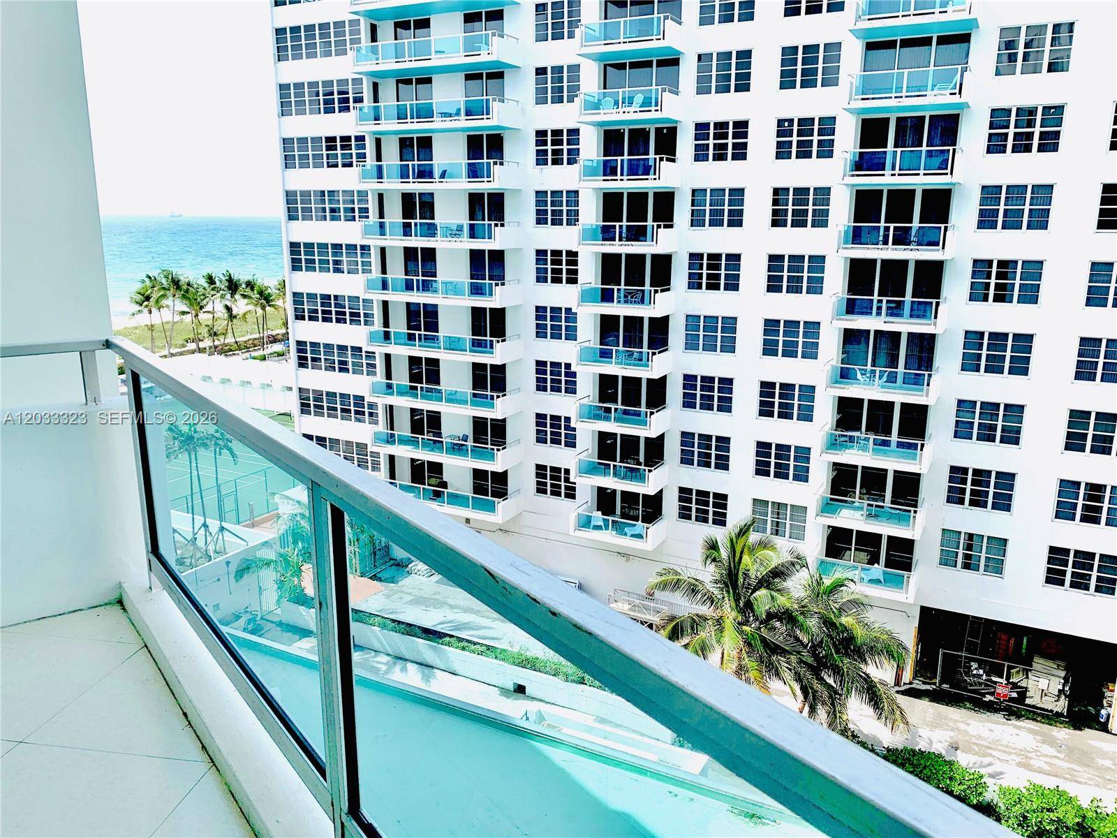 5151 Collins AveMiami Beach - Condo/Co-Op/Annual,Condo condo unit 828 - picture