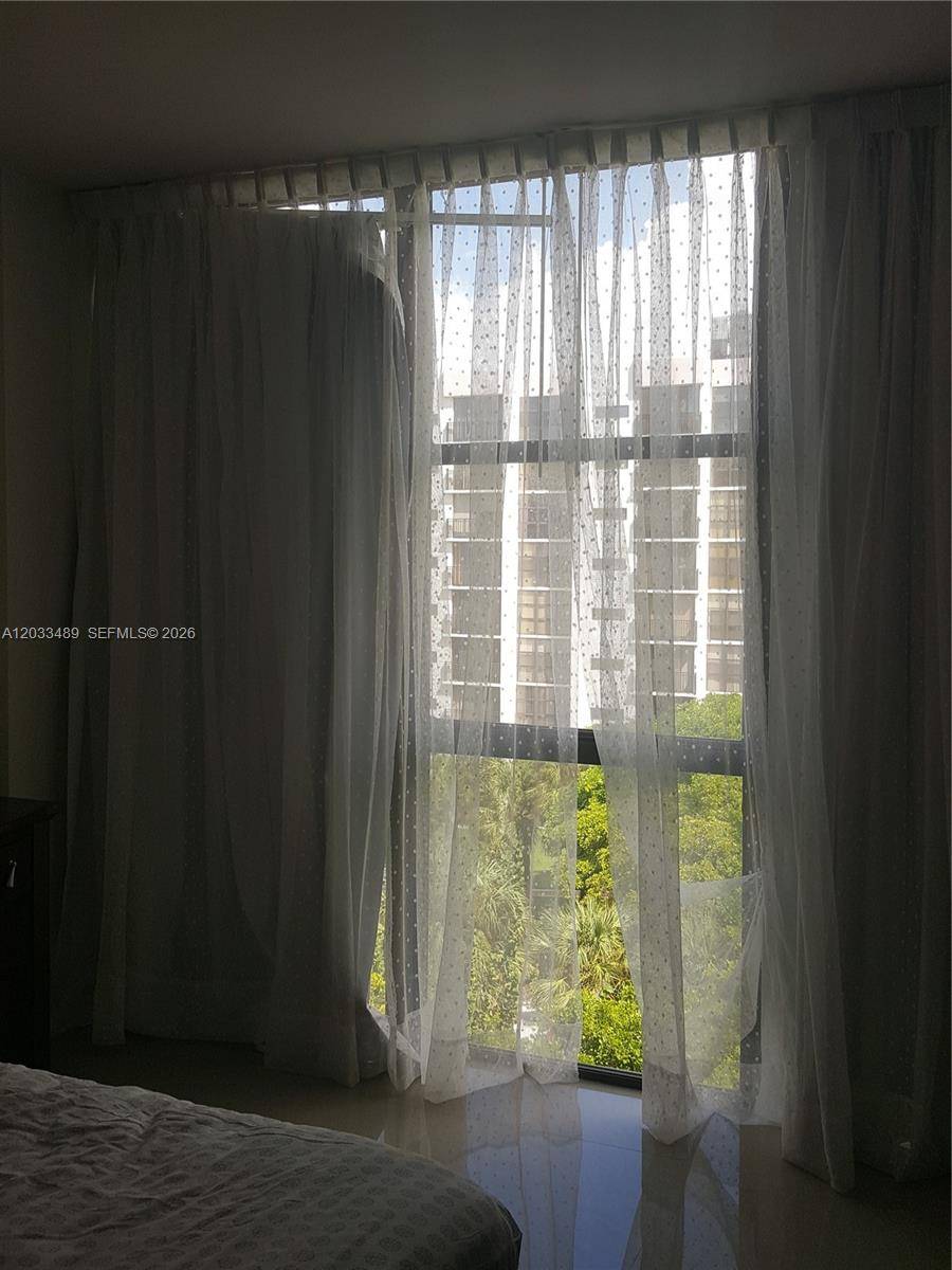 16919 N Bay RdSunny Isles Beach - Condo 5+ Stories,Condo condo unit 608 - picture
