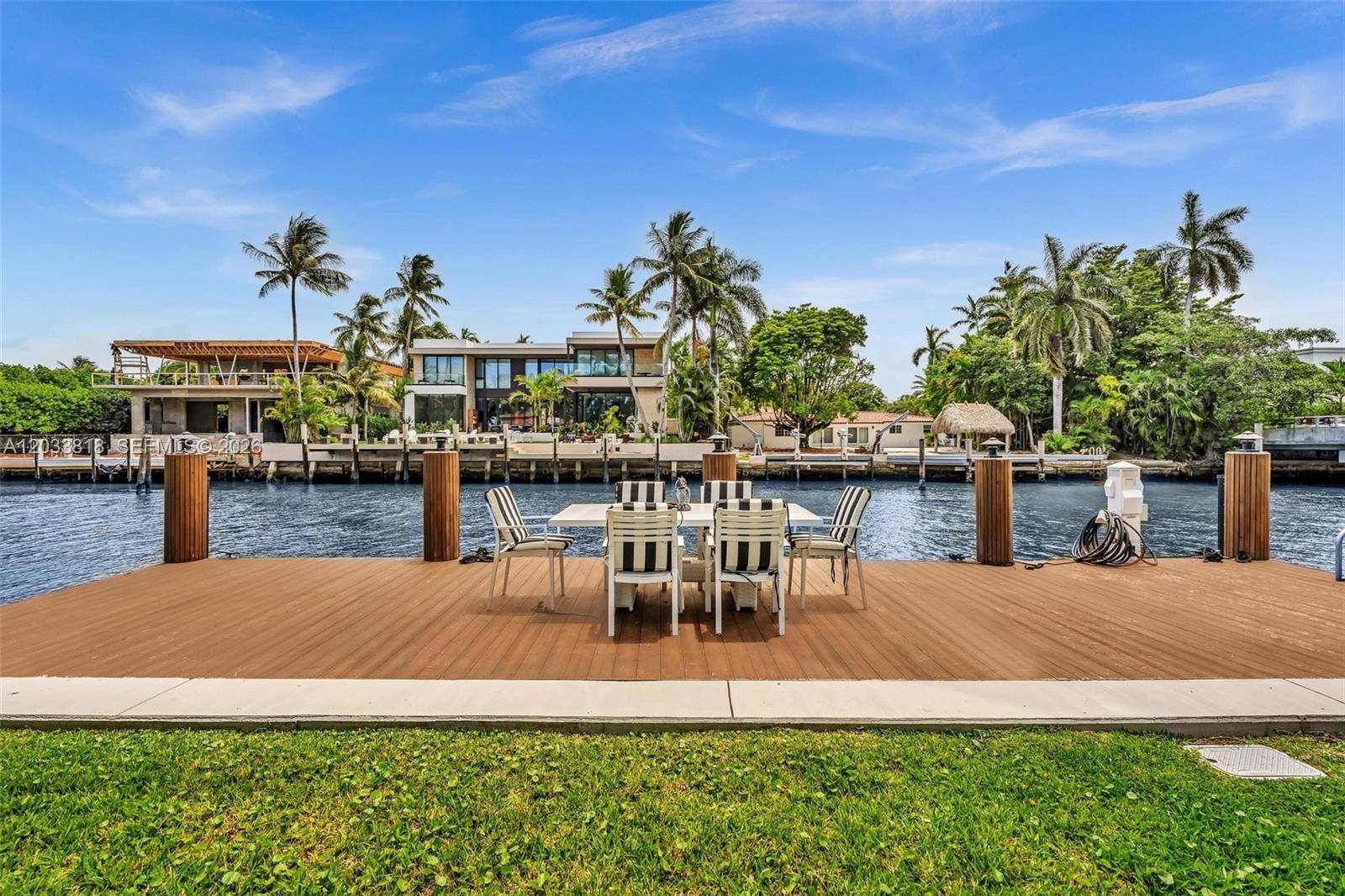 924 Belle Meade Island DrMiami - Single Family-Annual,House condo unit . - picture