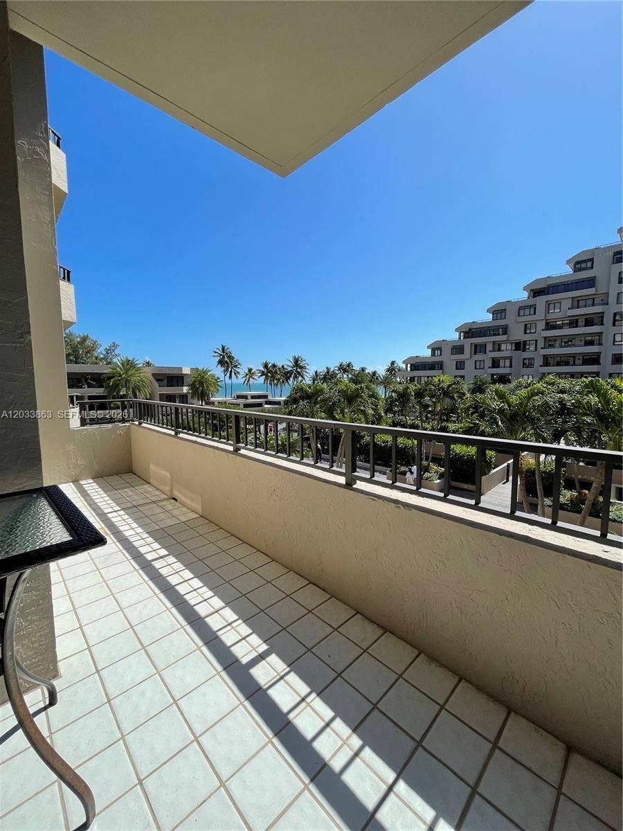 251 Crandon BlvdKey Biscayne - Condo/Co-Op/Seasonal,Condo condo unit 338 - picture