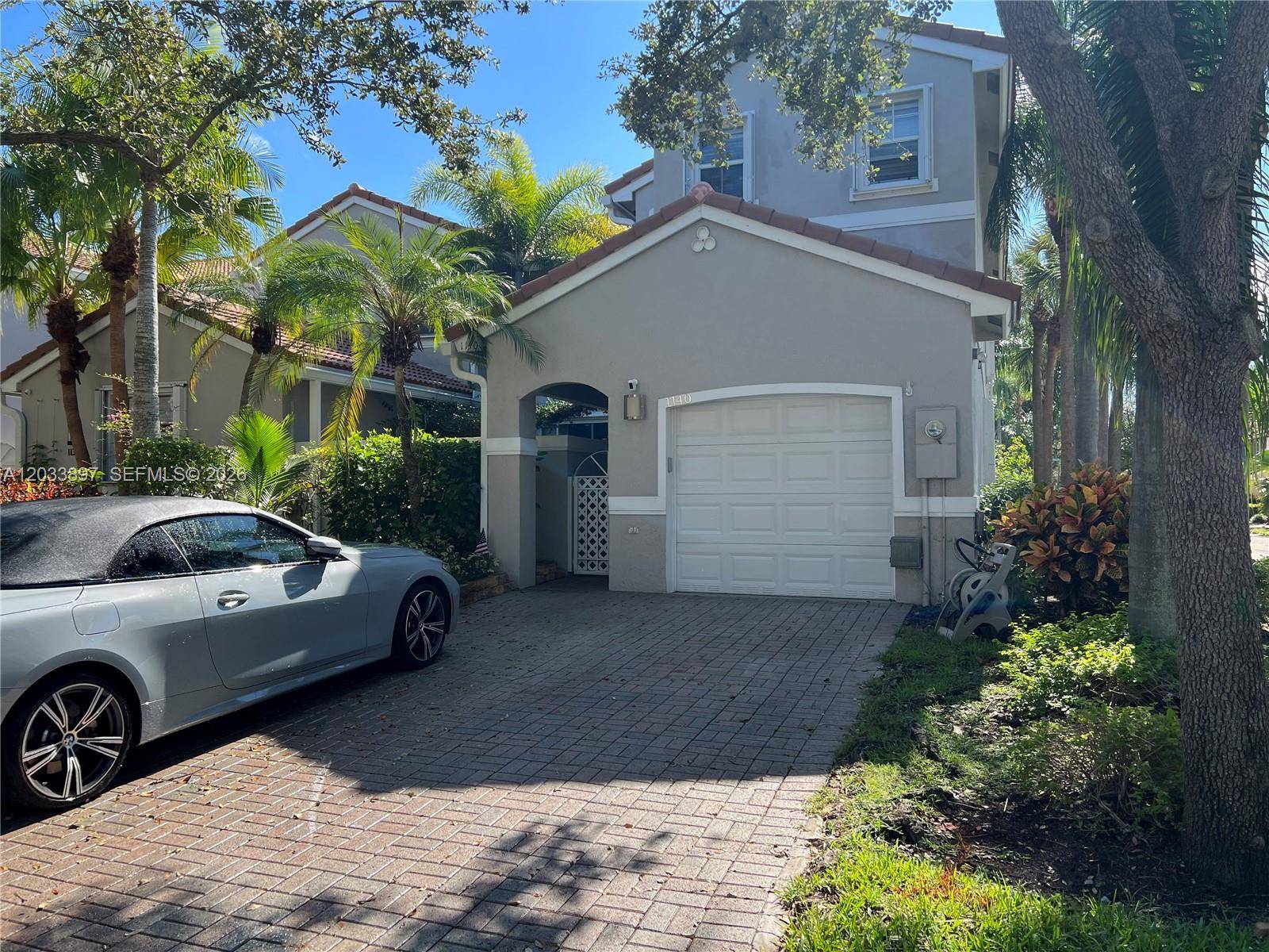 1140 Cliffrose StHollywood - Townhouse/Villa-Annual,Townhouse condo unit 1140 - picture