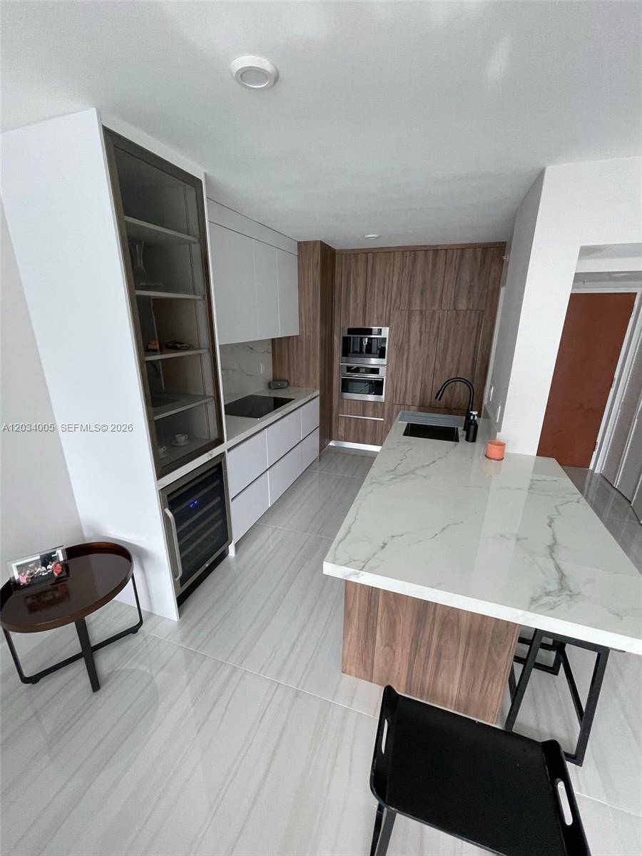 31 SE 5th StMiami - Condo/Co-Op/Annual,Condo condo unit 3103 - picture