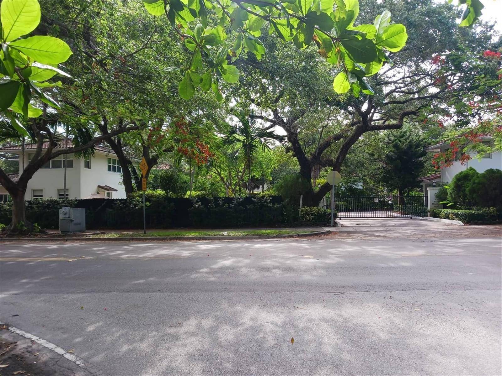 3611 SW 37thCoconut Grove - Condo condo unit 19 - picture