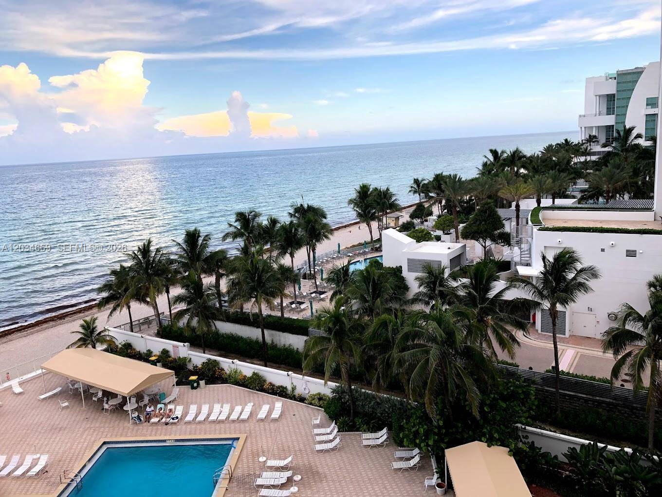 3505 S Ocean DrHollywood - Condo/Co-Op/Seasonal,Apartment condo unit 704 - picture