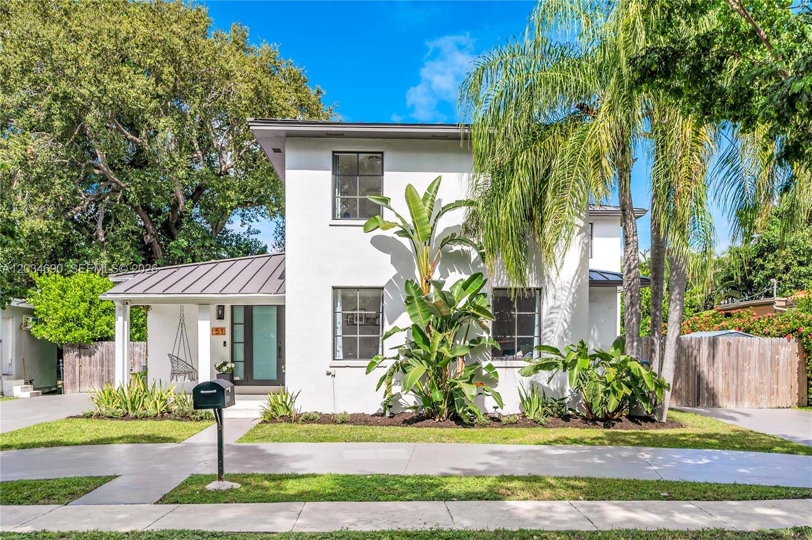 1951 SW 23rd StMiami - picture