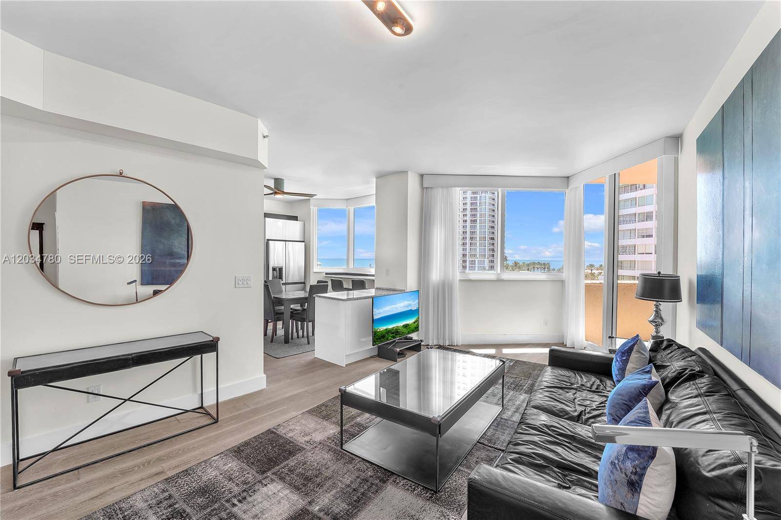 300 S POINTE DRMiami Beach - Condo/Co-Op/Annual,Condo condo unit 809 - picture