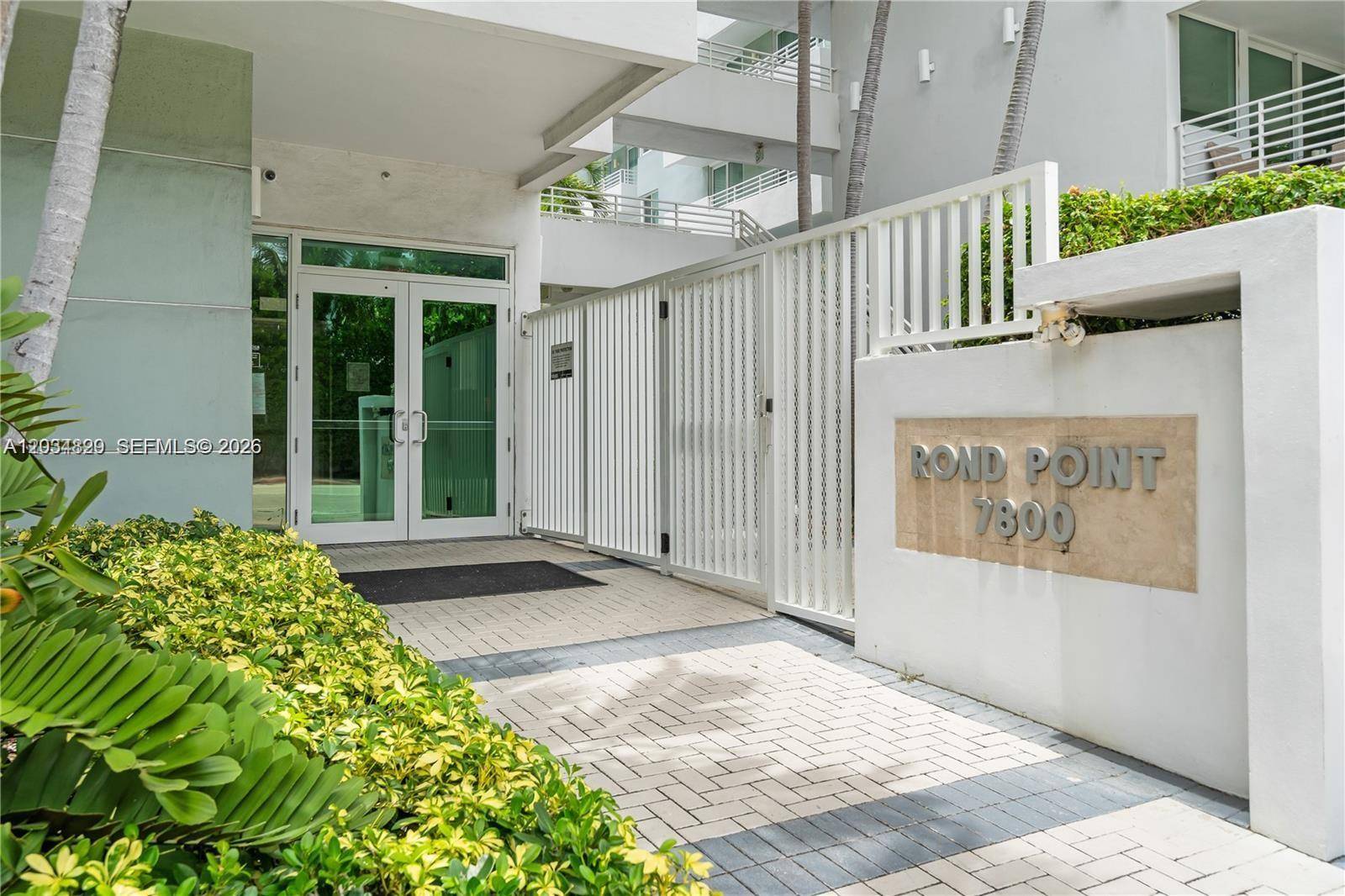 7800 Collins AveMiami Beach - Condo/Co-Op/Annual,Condo condo unit 508 - picture