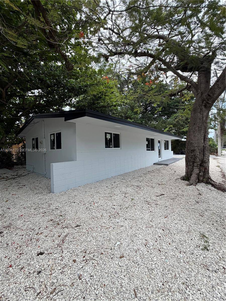 3220 Plaza StMiami - Single Family-Annual,House condo unit 3220 - picture