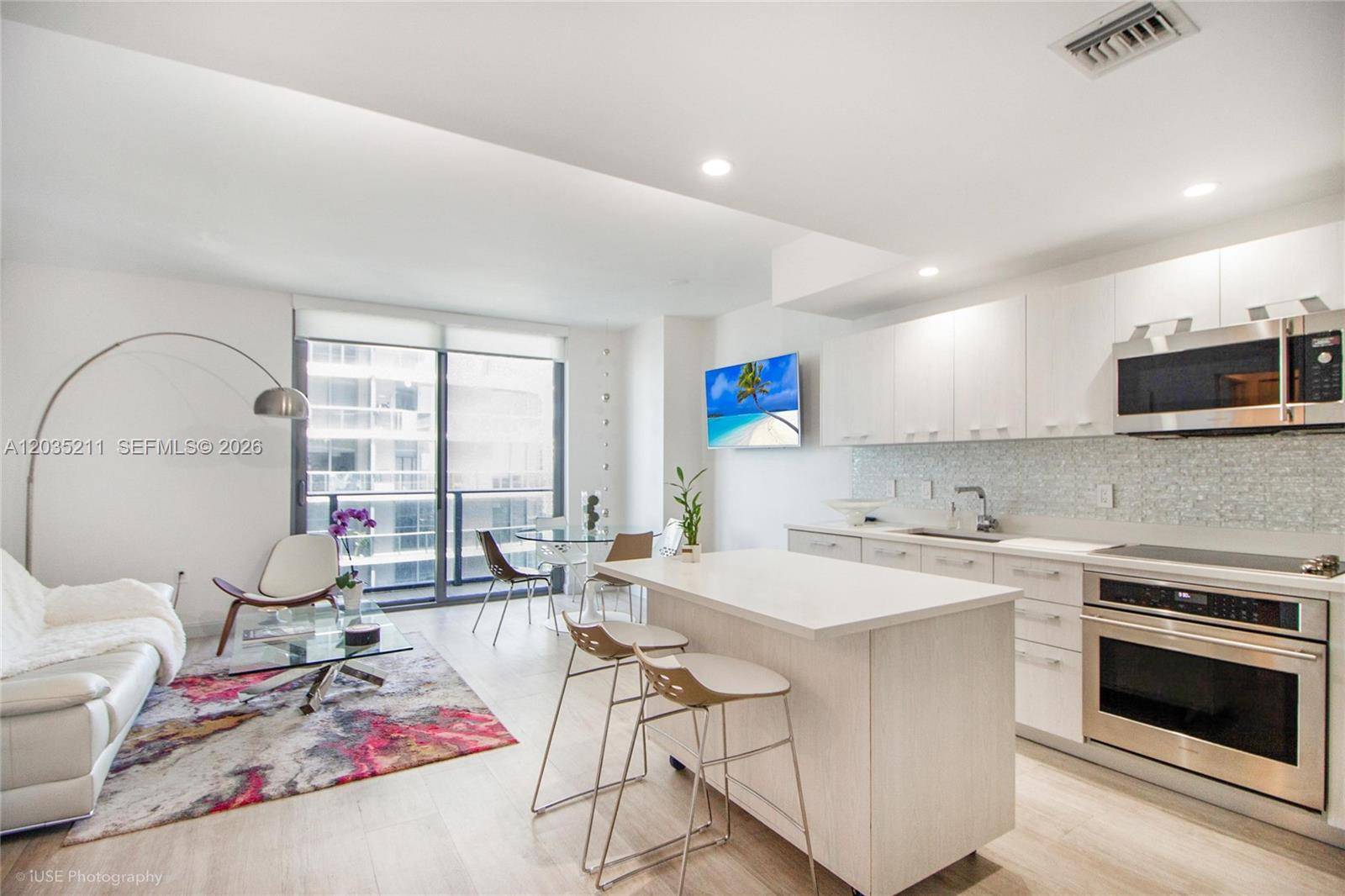 55 SW 9th StMiami - Condo/Co-Op/Seasonal,Apartment condo unit 3802 - picture