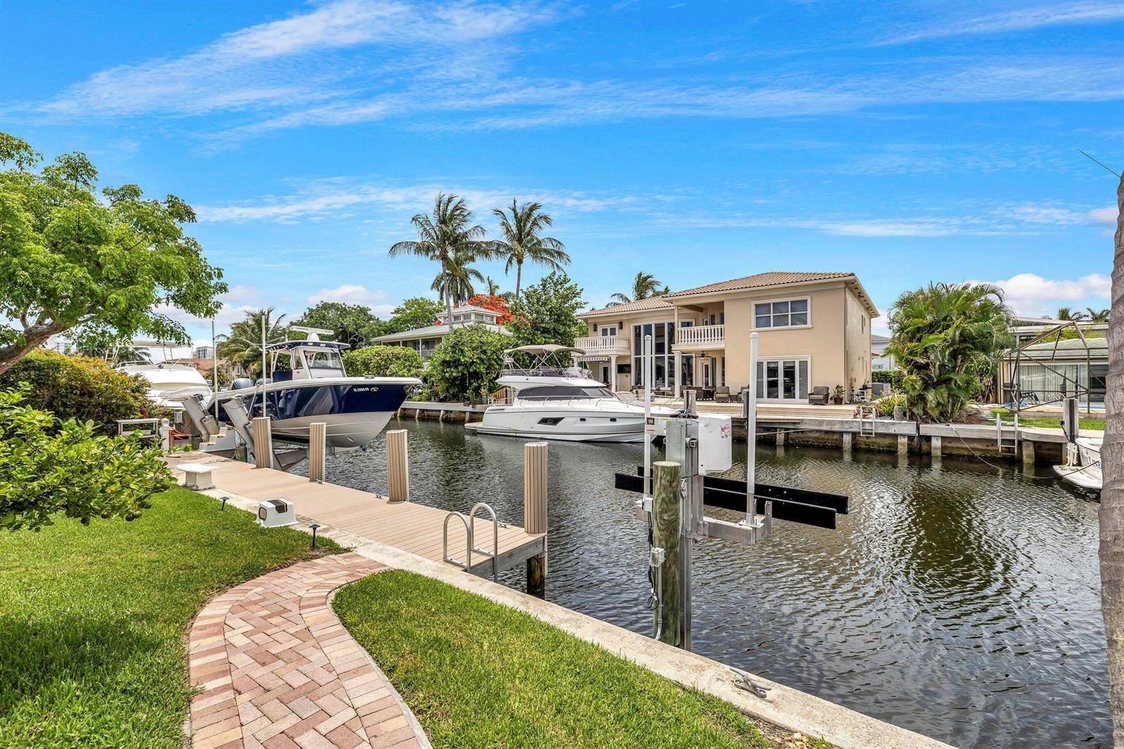 836 NE 72ndBoca Raton - picture