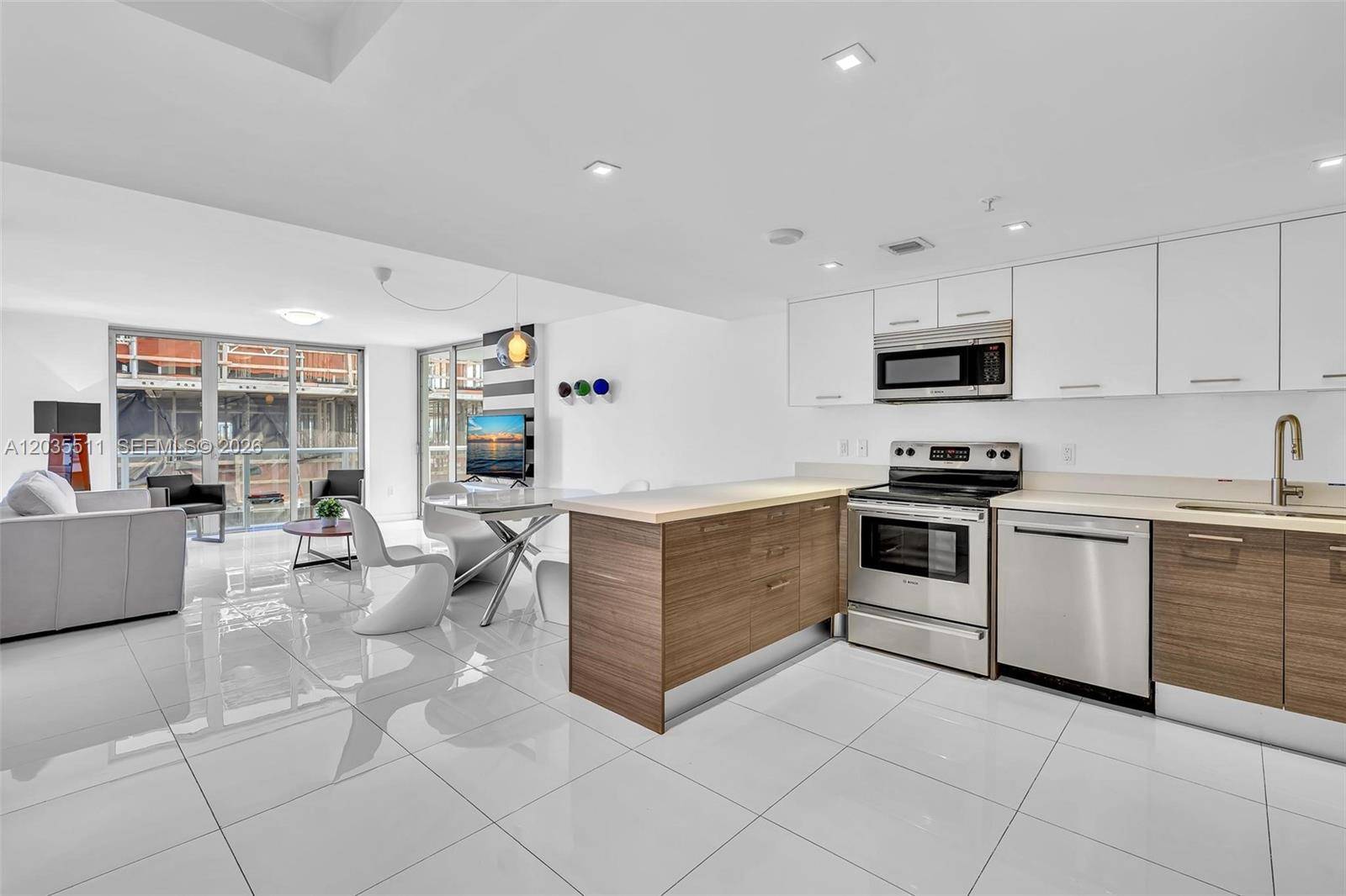9901 E Bay Harbor DrBay Harbor Islands - Condo/Co-Op/Annual,Condo condo unit 802 - picture