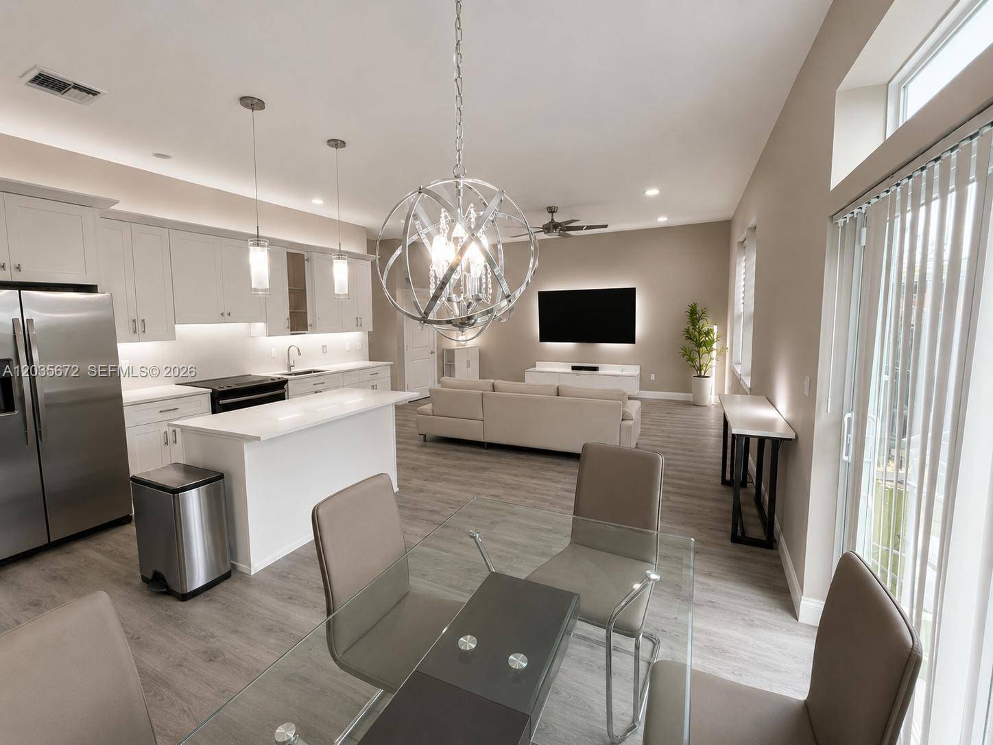 1068 NE 35th StOakland Park - picture