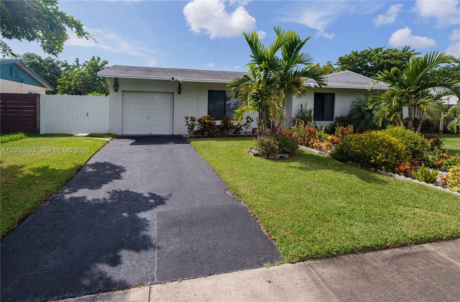 19311 Sterling DrCutler Bay - picture