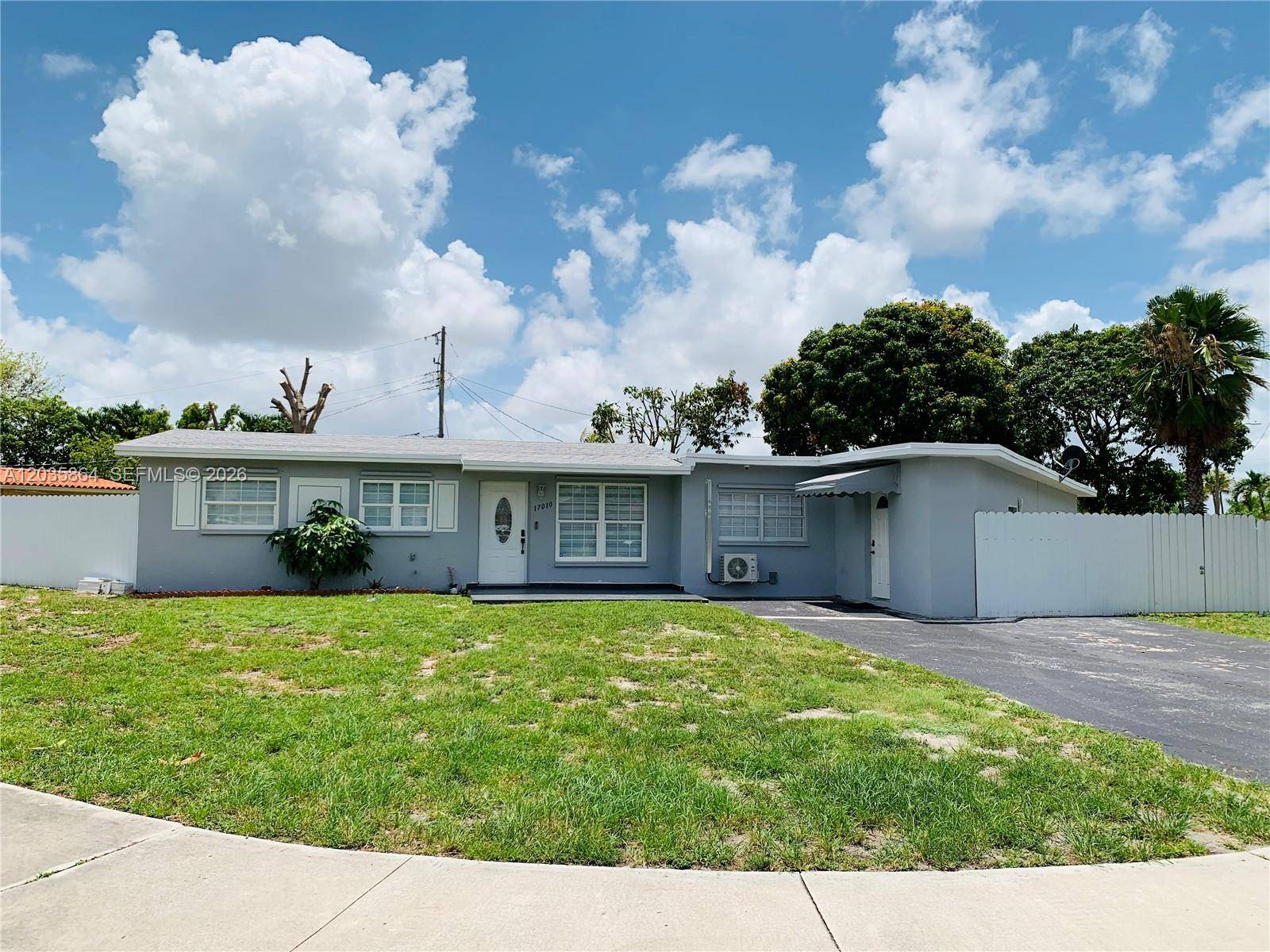 17010 NW 53rd AveMiami Gardens - picture