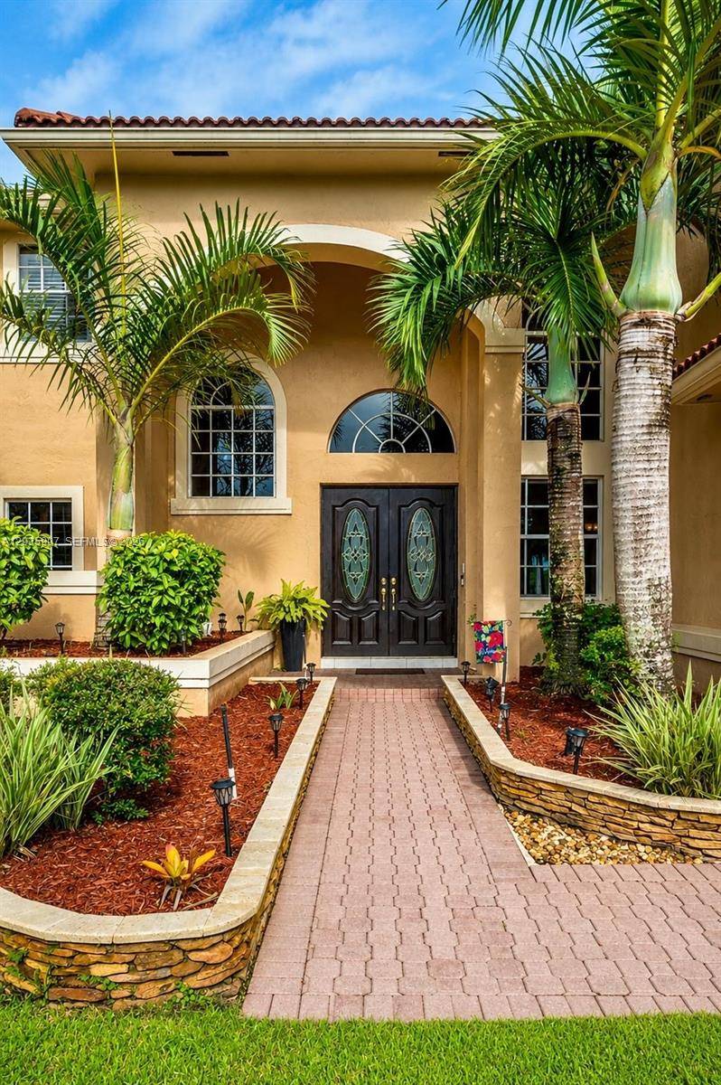 1333 SW 175th WayPembroke Pines - picture