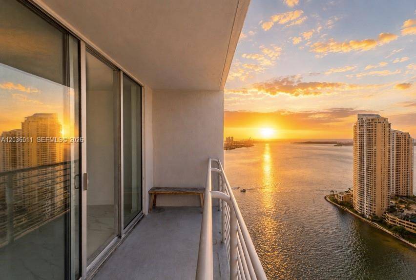 325 S Biscayne BlvdMiami - Condo/Co-Op/Annual,Condo condo unit 4015 - picture