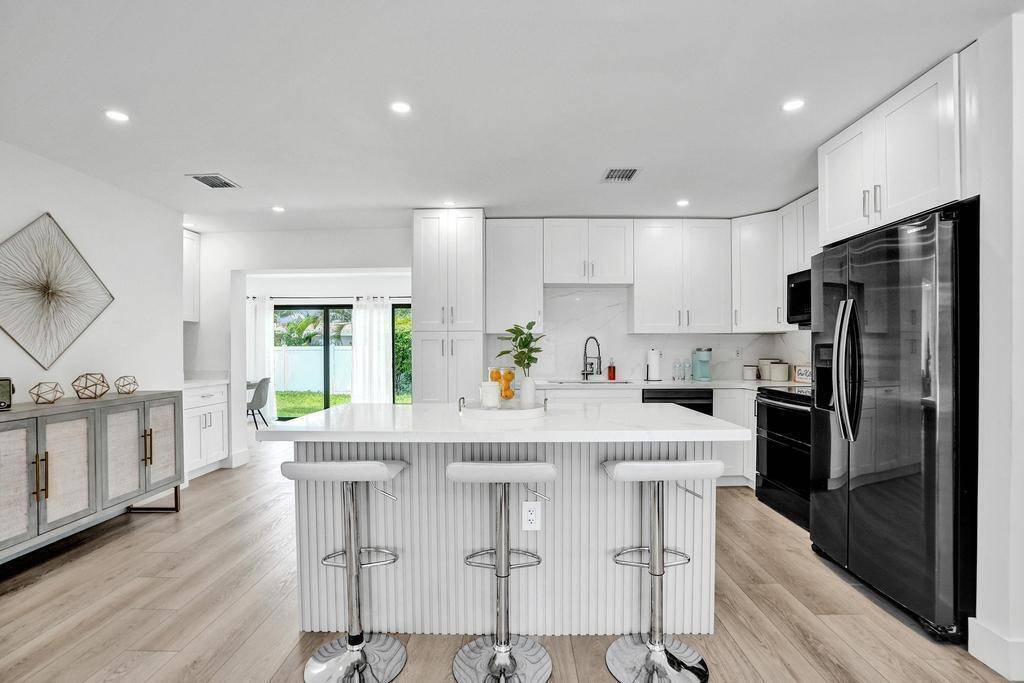 1001 SE 13thDeerfield Beach - picture