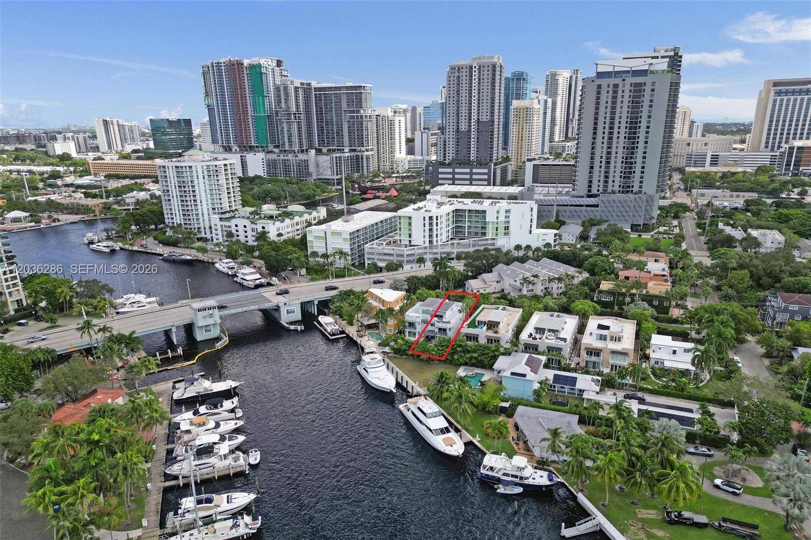 453 SW 5th AveFort Lauderdale - picture