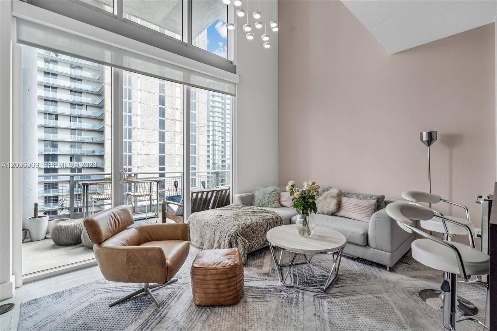 690 SW 1st CtMiami - Condo/Co-Op/Annual,Condo condo unit PHII16 - picture
