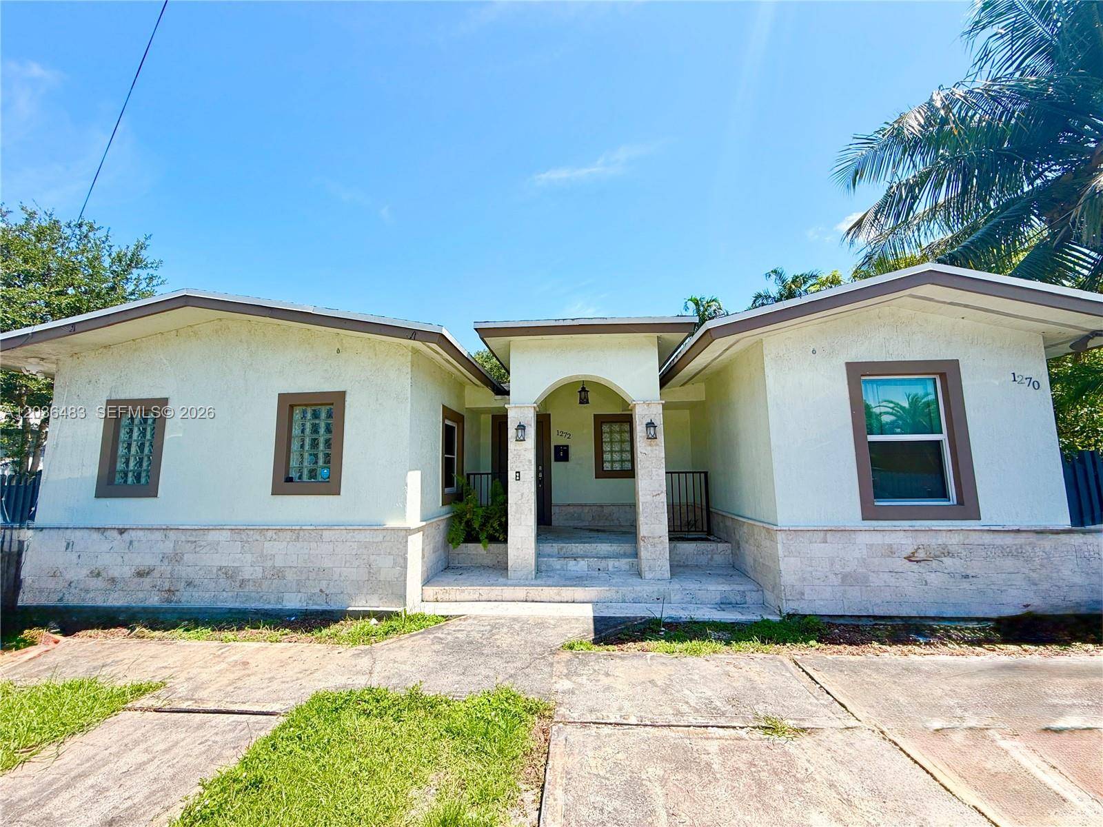 1272 NE 145th StMiami - picture