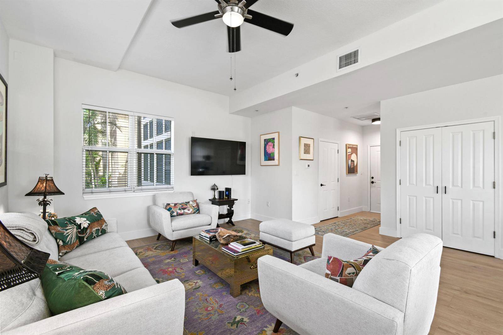 3940 N FlaglerWest Palm Beach - Condo condo unit 206 - picture