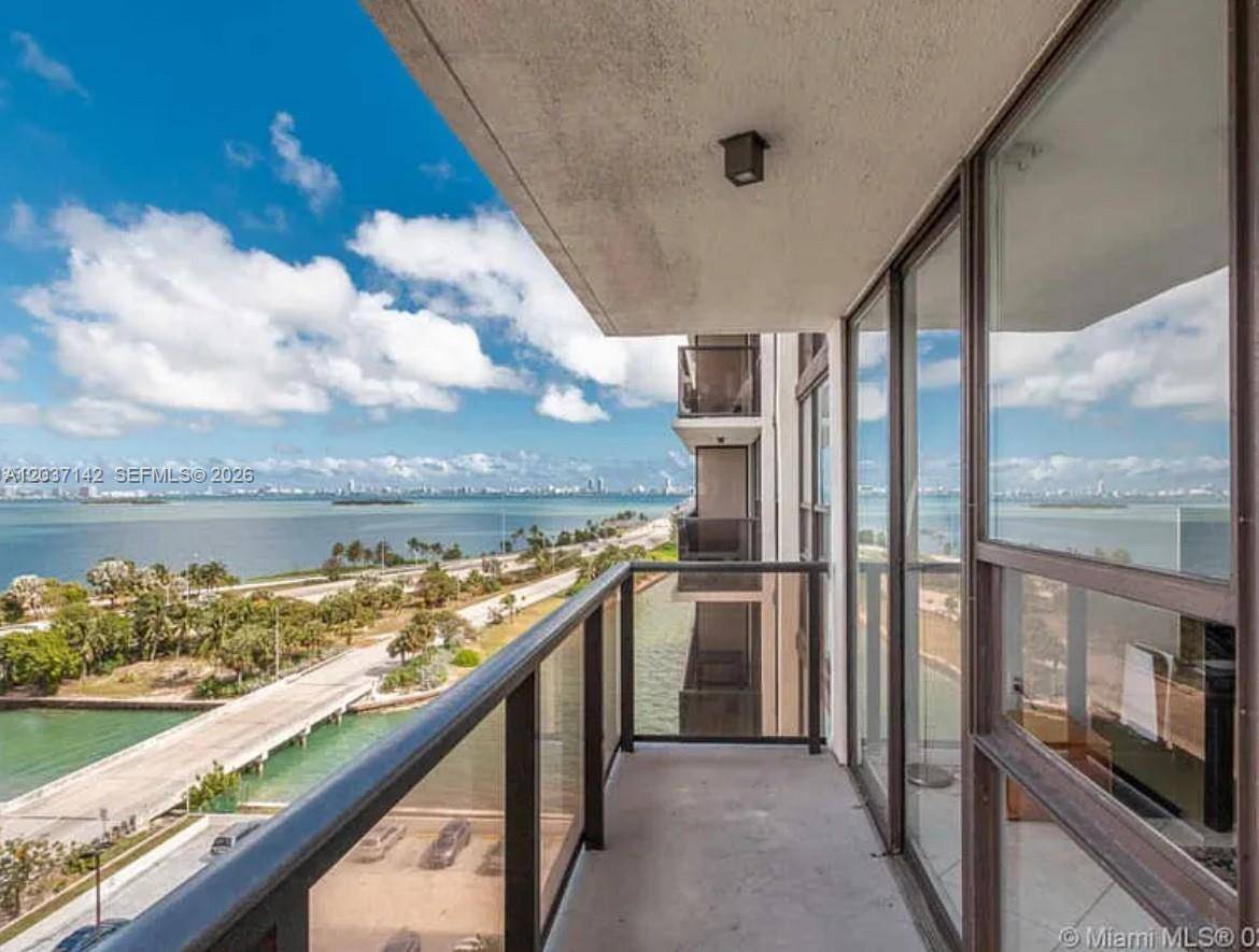 600 NE 36th StMiami - Condo/Co-Op/Annual,Condo condo unit 1006 - picture