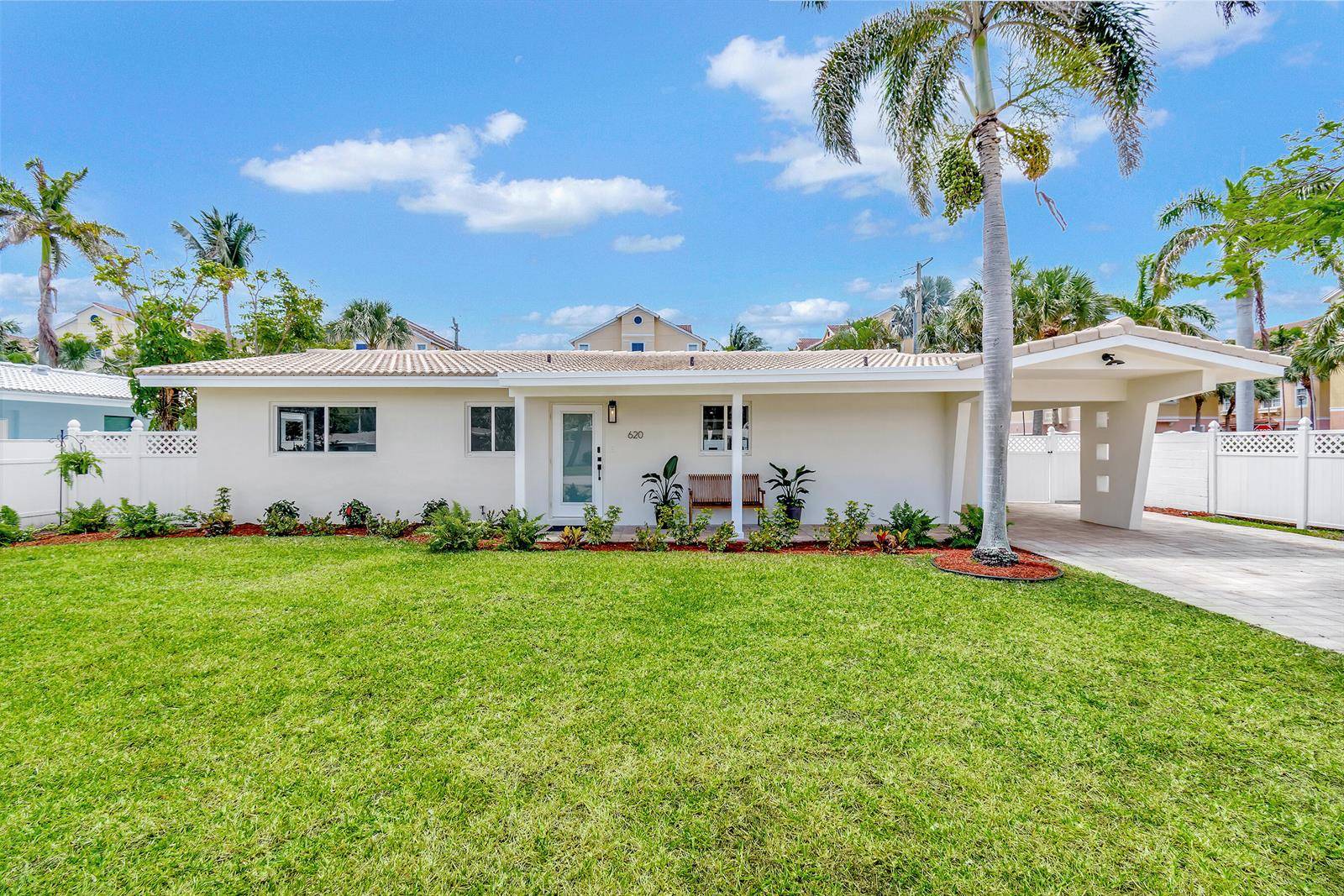 620 Las PalmasBoynton Beach - picture