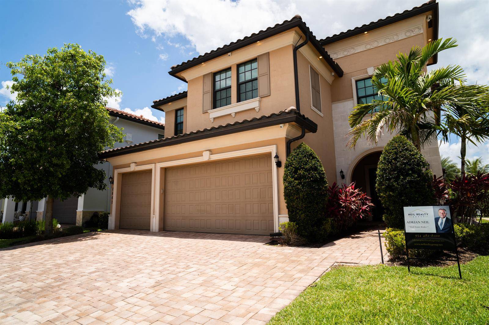 8665 E BaypointParkland - picture