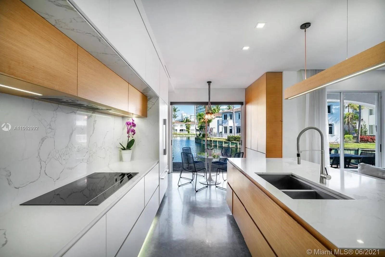20824 NE 30thAventura - picture