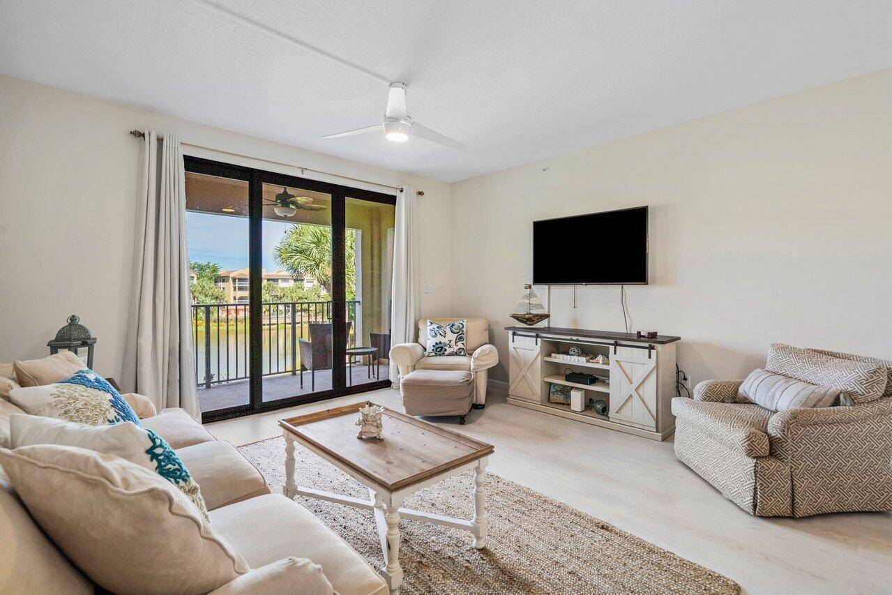 300 Uno LagoJuno Beach - Condo condo unit 304 - picture