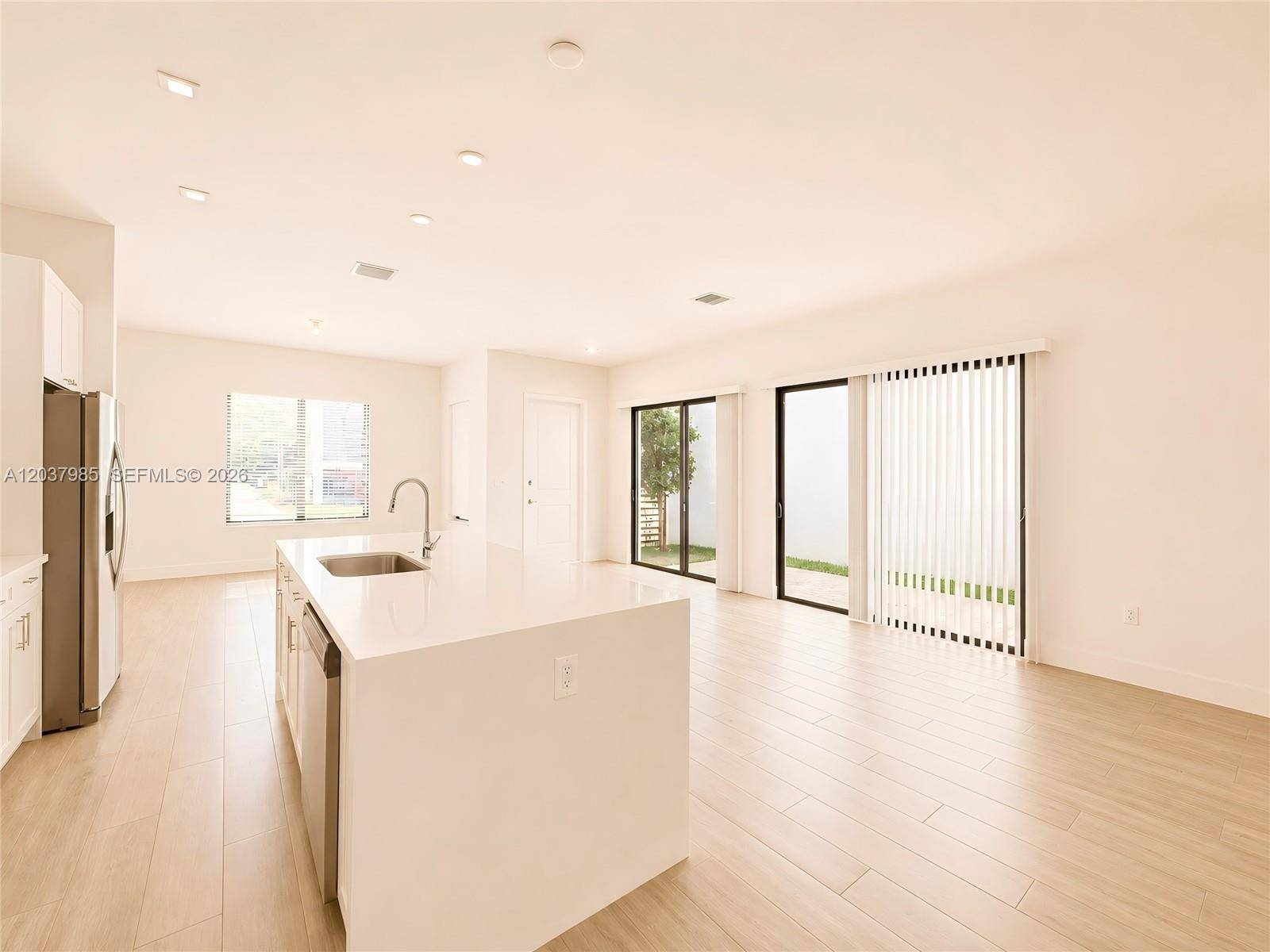 8185 NW 42nd StDoral - Single Family-Annual,House condo unit 8185 - picture
