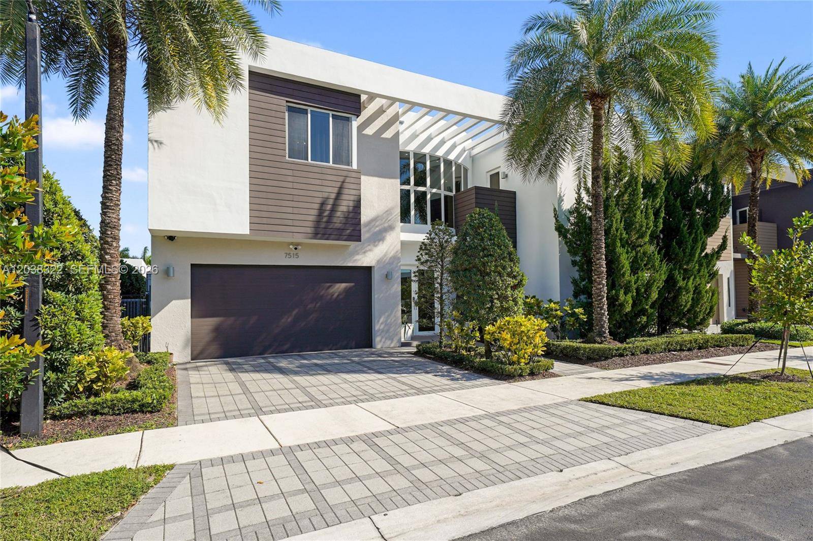 7515 NW 99th AveDoral - Single Family-Annual,House condo unit 7515 - picture