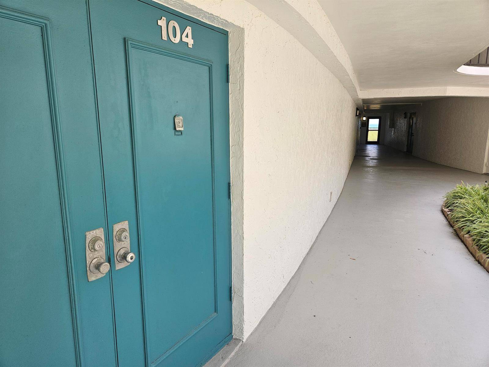 1357 NE OceanStuart - Condo condo unit 104 - picture