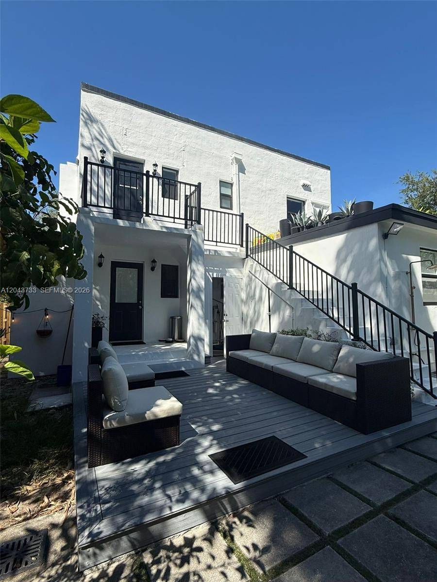 528 NE 70th StMiami - BAYWOOD condo unit Top - picture