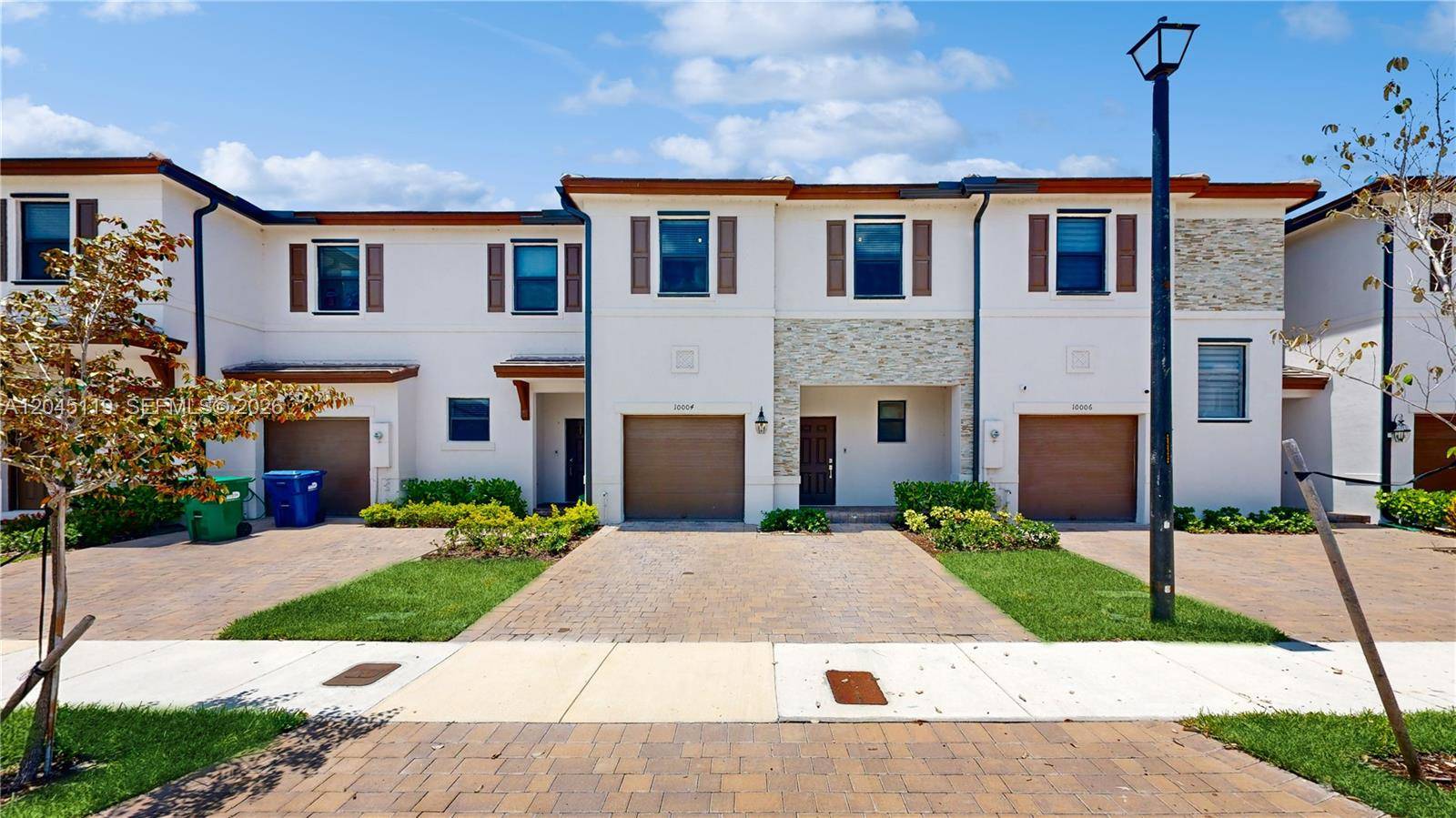 10004 SW 231st LnCutler Bay - Townhouse/Villa-Annual,Townhouse condo unit 10004 - picture