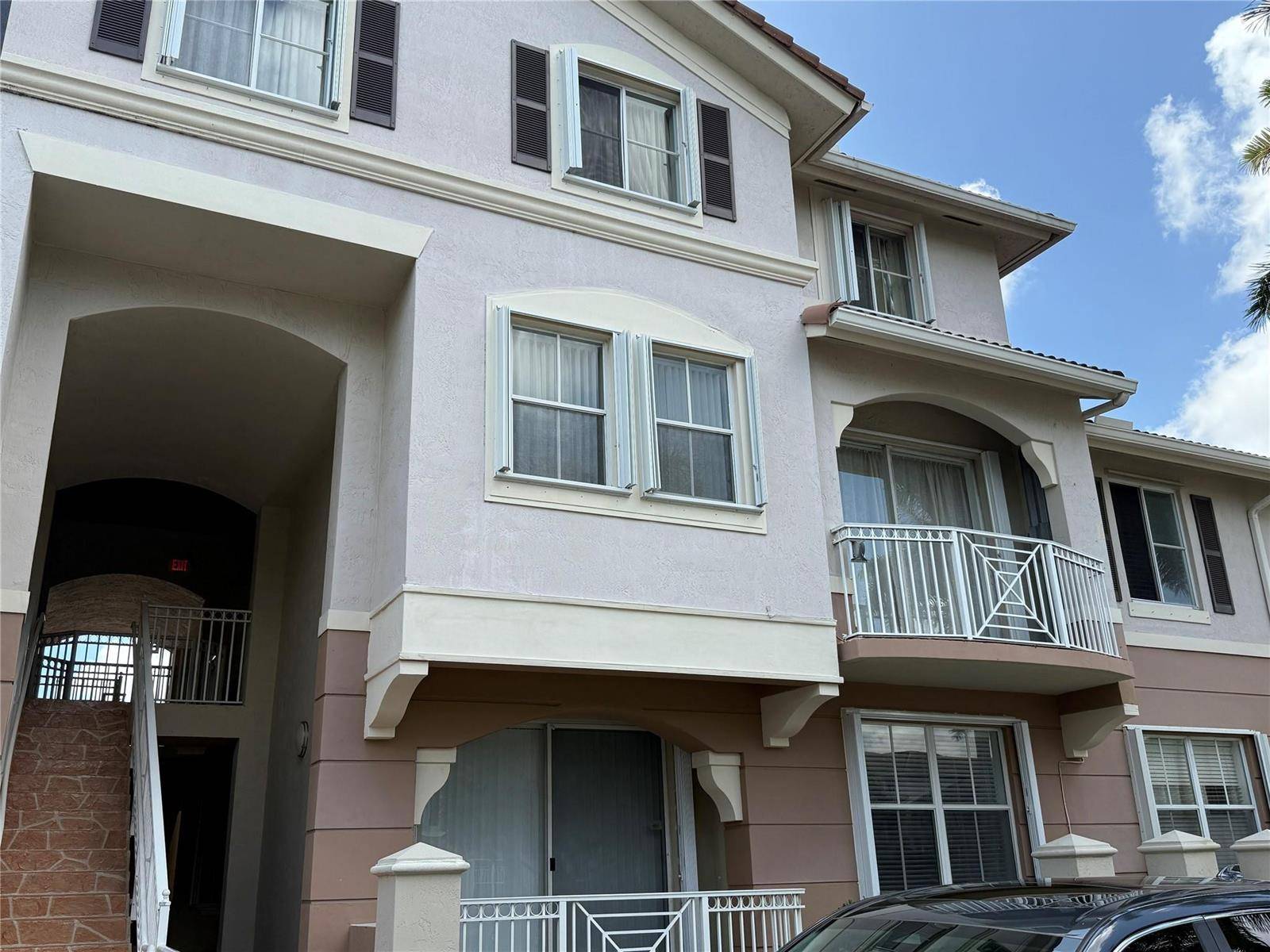 8930 W FlaglerMiami - Townhouse condo unit 215 - picture
