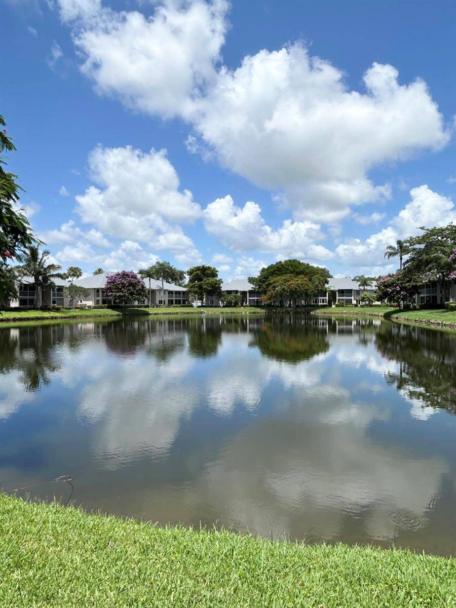 13830 OneidaDelray Beach - PINE RIDGE AT DELRAY BEACH condo unit G1 - picture