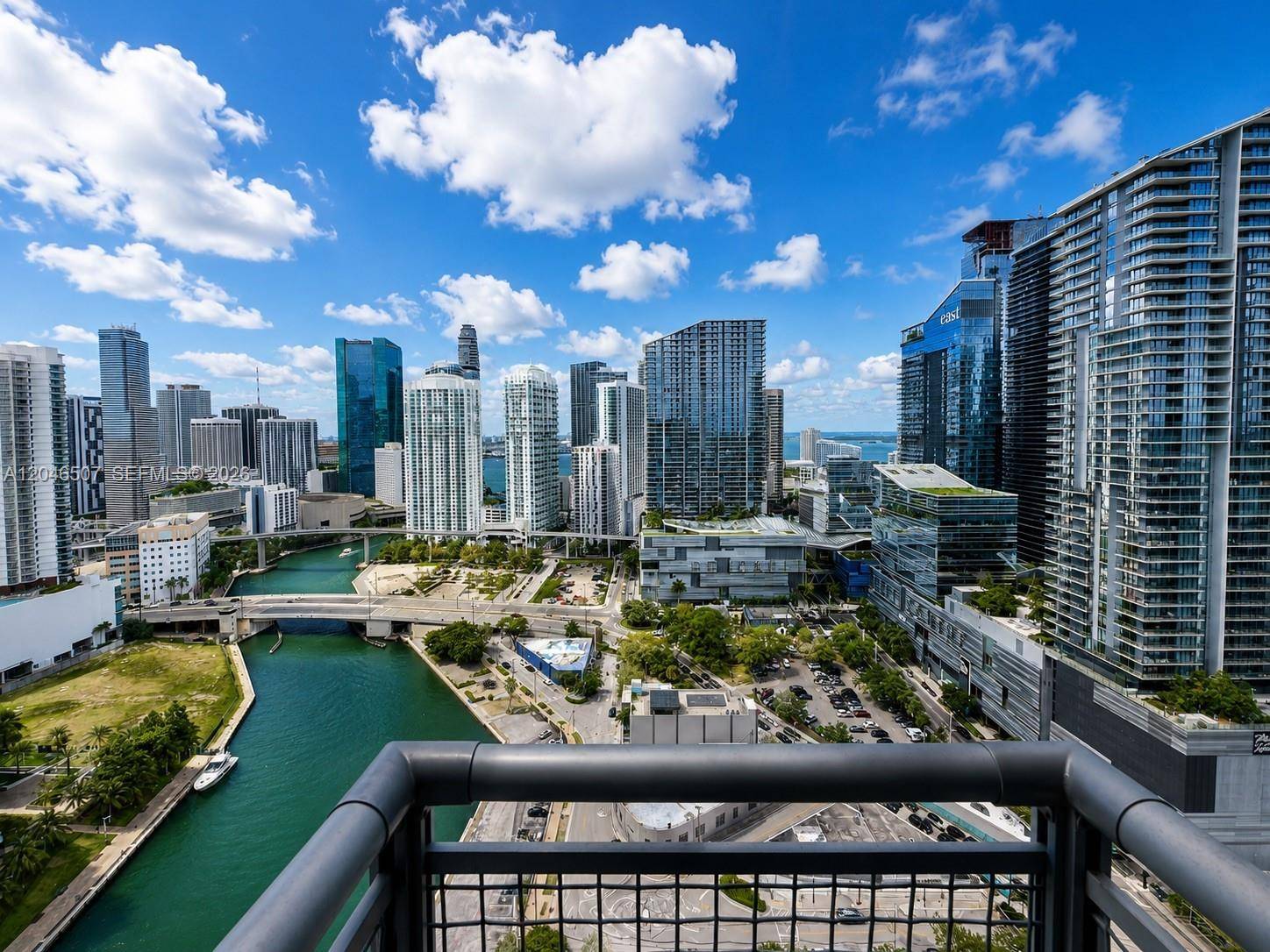 690 SW 1st CtMiami - Condo/Co-Op/Annual,Condo condo unit 3104 - picture