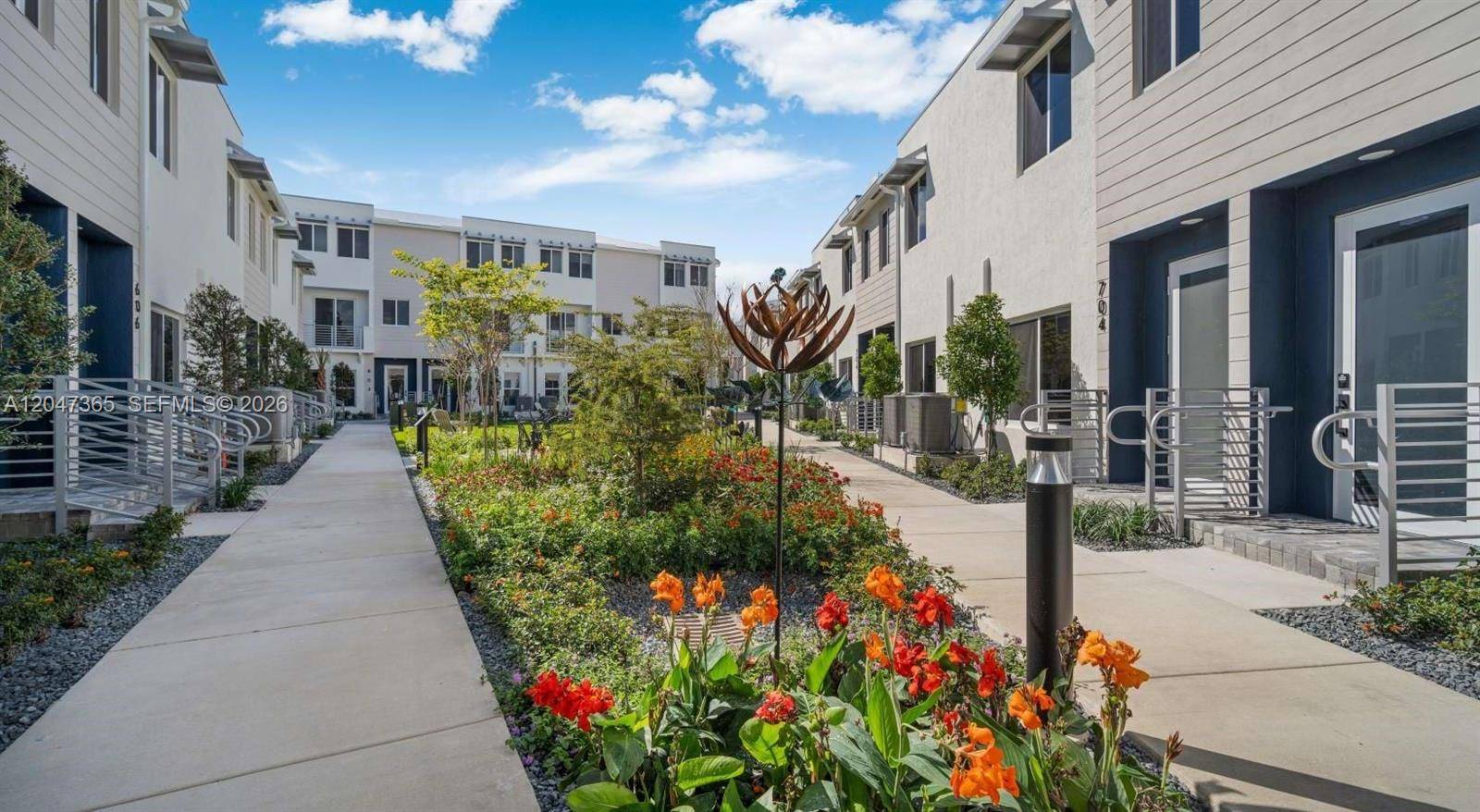 18155 SW 98th AvePalmetto Bay - Townhouse/Villa-Annual,Townhouse condo unit Alina - picture