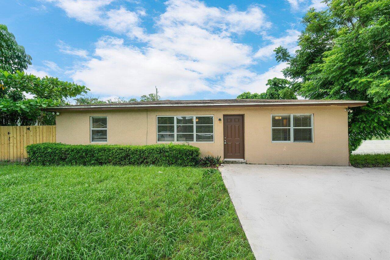 5854 Kumquat - House condo unit A - picture