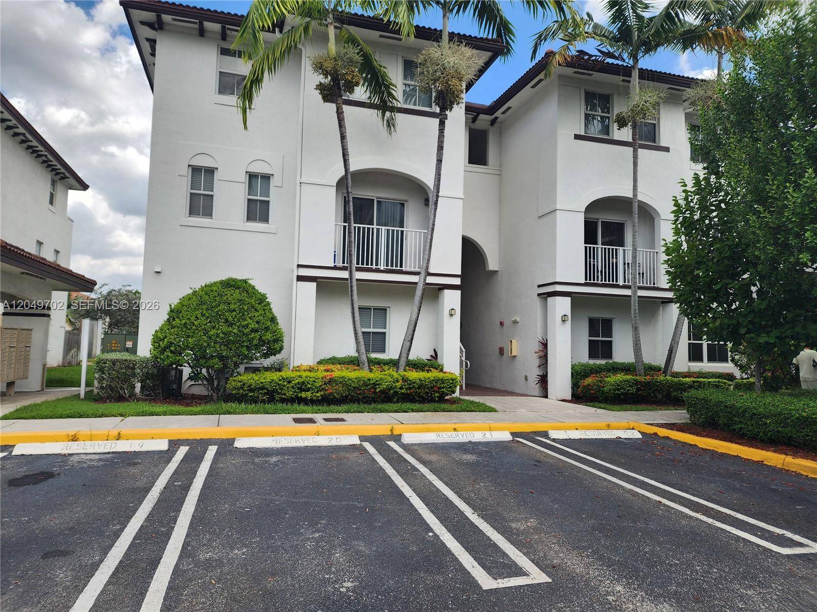 8960 NW 97th AveDoral - Condo/Co-Op/Annual,Condo condo unit 102 - picture