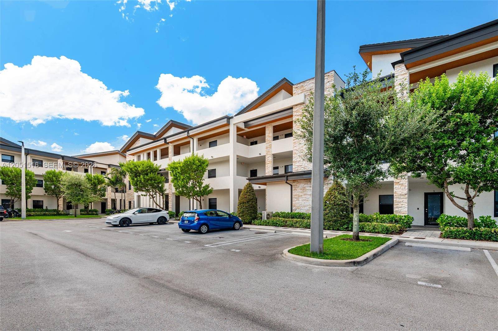 7815 NW 104th AveDoral - APEX AT PARK CENTRAL COND condo unit 34 - picture