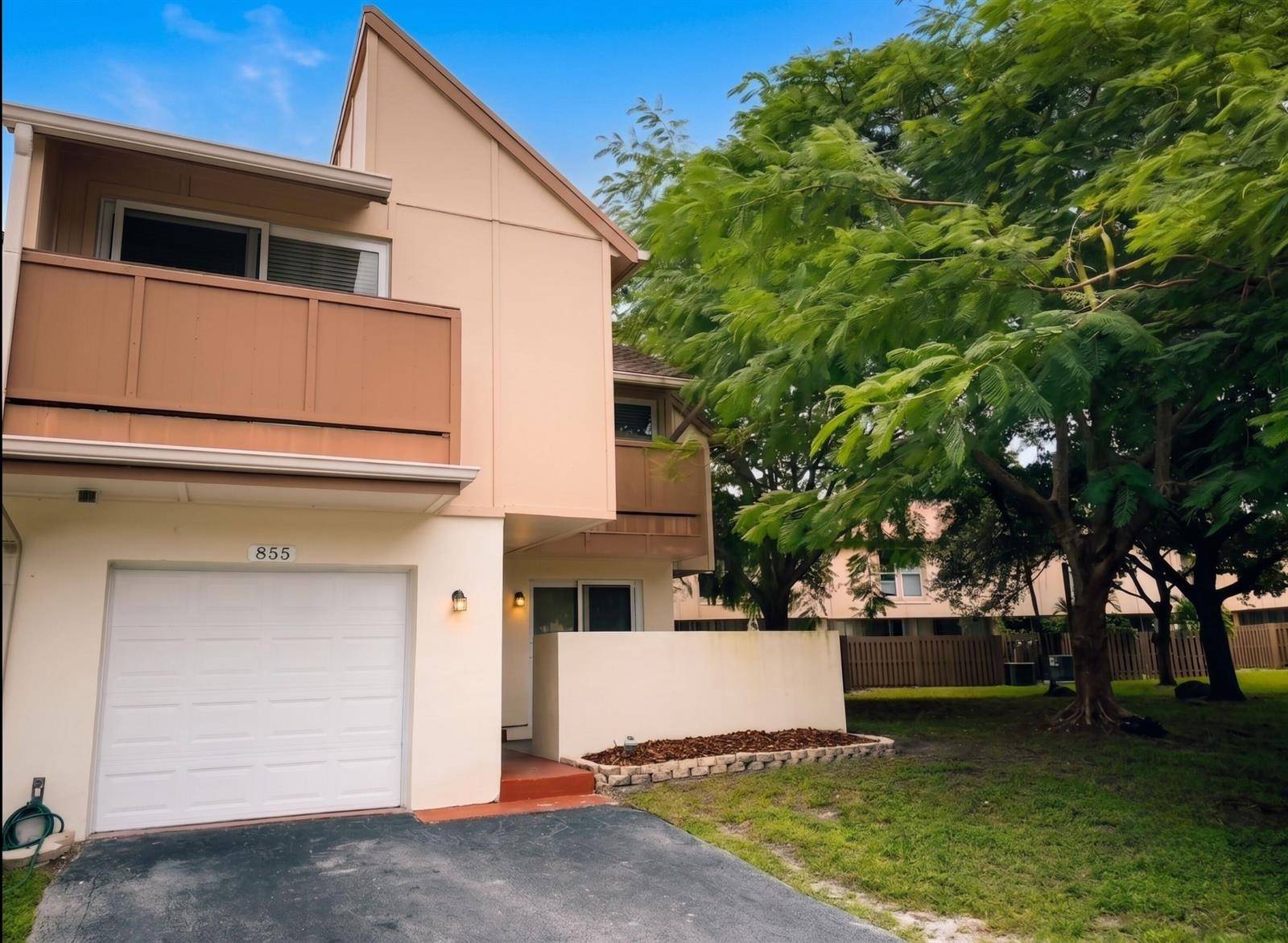 855 NW 80thPlantation - TOWNHOUSES AT JACARANDA CO,TOWNHOUSES AT JACARA condo unit 6 - picture