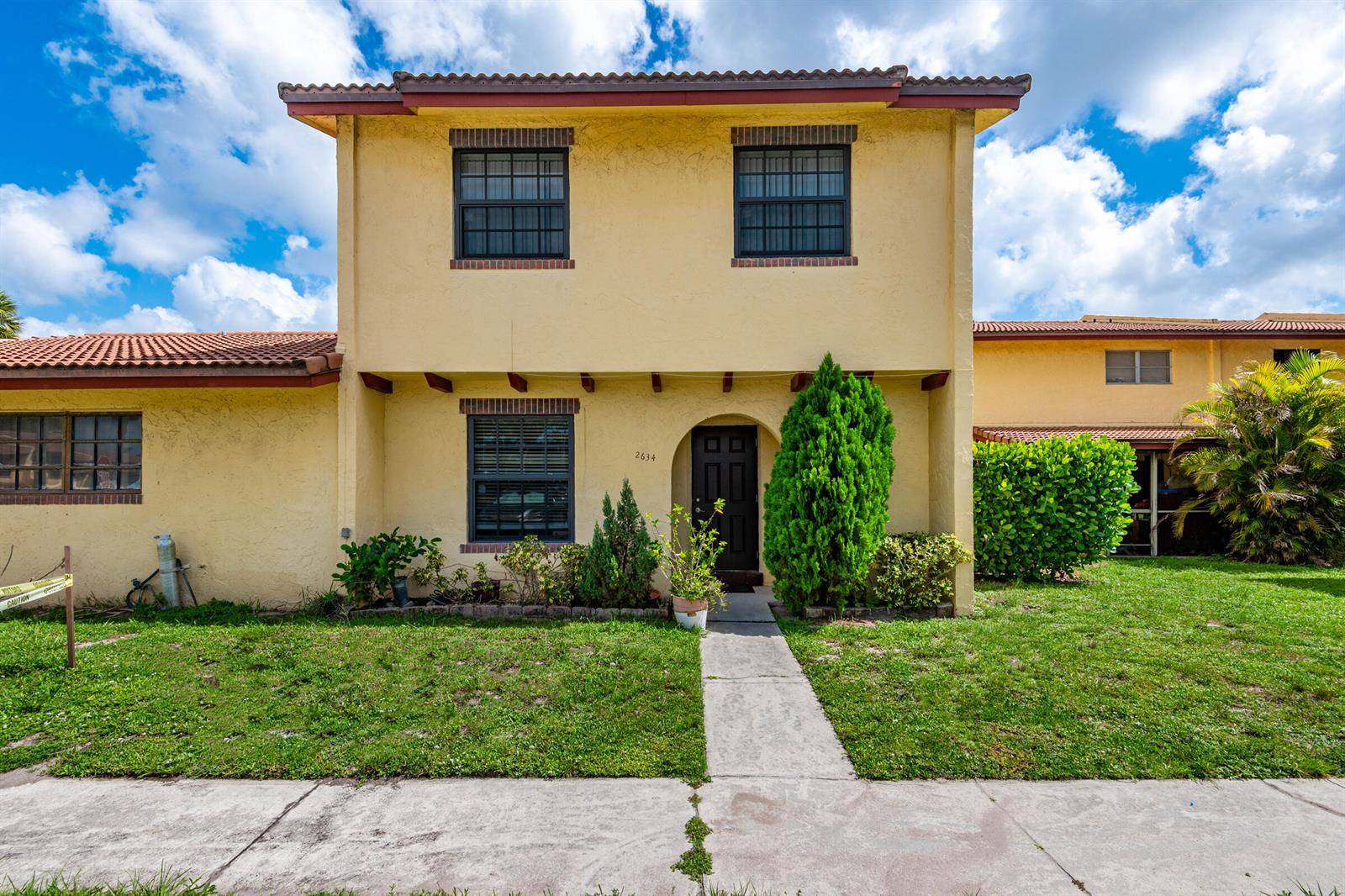 2634 NW 47th - COLONIES TWO CONDO condo unit 2634 - picture